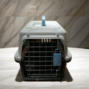 Jet Box for Pets in Pakistan – IATA approved pet travel carrier available at Reem Pet Store.