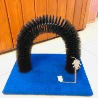 Scratching post with arch- Reem Pet Store