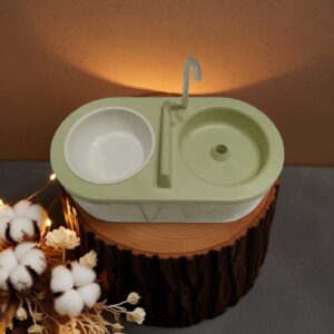 Food-and-water-dispenser-with-tap.jpg
